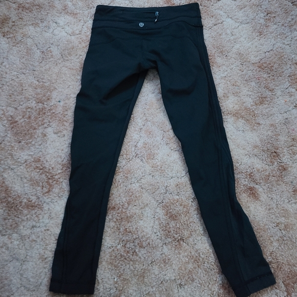 Lululemon leggings back zipper pocket Swift Speed High-Rise Crop 25" size 4 - Picture 4 of 6